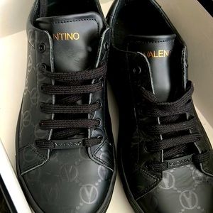 Valentino shoes size 7 black on black worn once